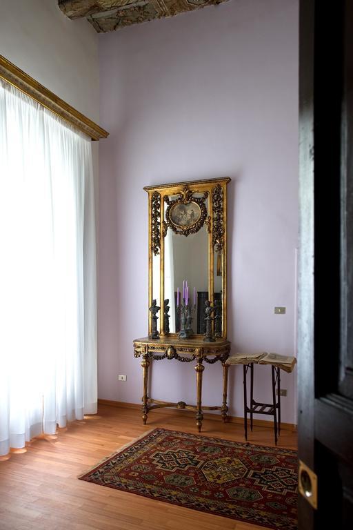 Domus Decumana Apartment เนเปิลส์ ห้อง รูปภาพ
